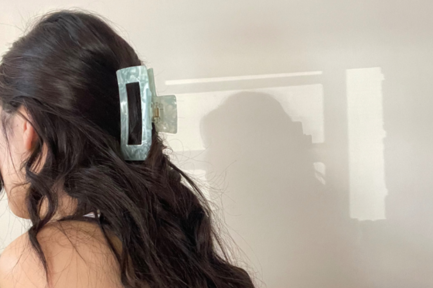 Iridescent Claw Clip